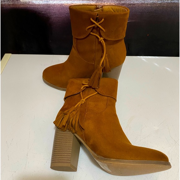MJL Shoes - MjL women brown boots size 9